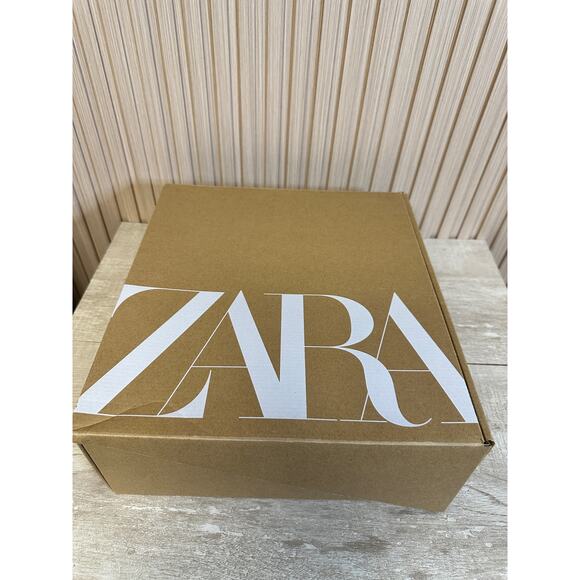 Zara Leather Ankle Bootie in Ivory Sz 10 Brand New in Box - Picture 3 of 15